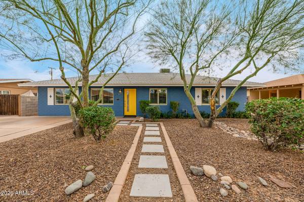 2145 W INDIANOLA Avenue, Phoenix, AZ 85015
