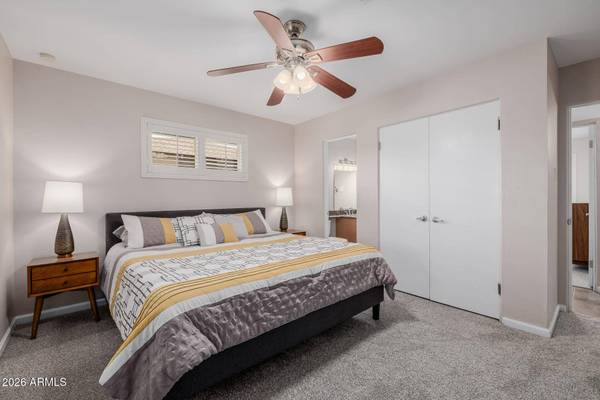 2145 W INDIANOLA Avenue, Phoenix, AZ 85015