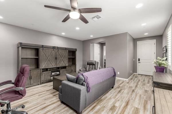 13735 W AMARANTH Street, Peoria, AZ 85383