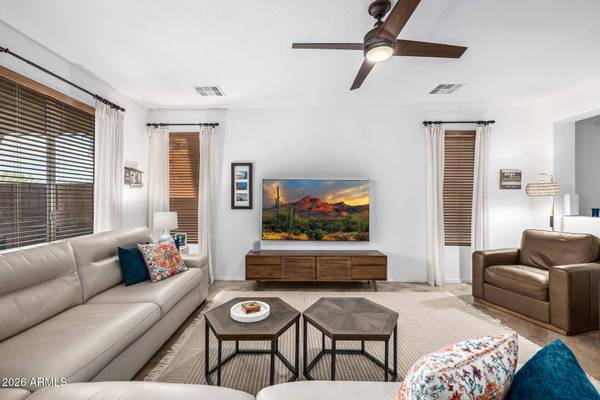 13081 W TYLER Trail, Peoria, AZ 85383