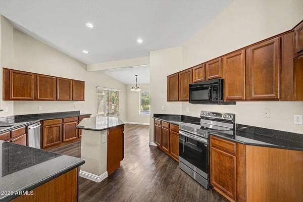 18312 W MAUNA LOA Lane, Surprise, AZ 85388