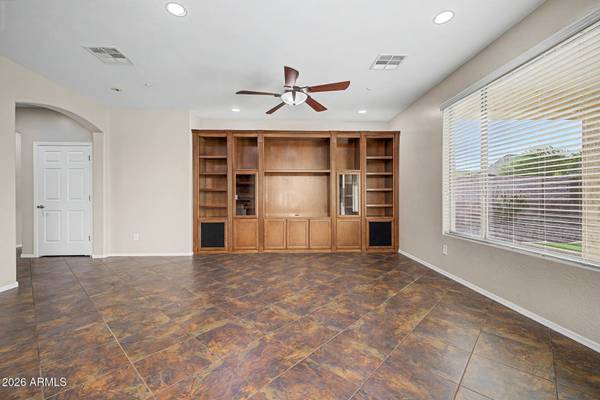 13156 W CHAPAROSA Way, Peoria, AZ 85383