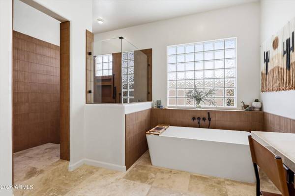 12503 W RED HAWK Drive, Peoria, AZ 85383