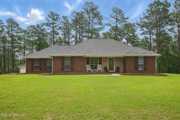 210 Longleaf Drive, Petal, MS 39465