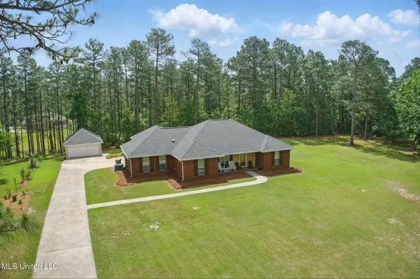 210 Longleaf Drive, Petal, MS 39465