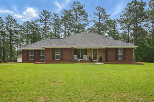 210 Longleaf Dr., Petal, MS 39465