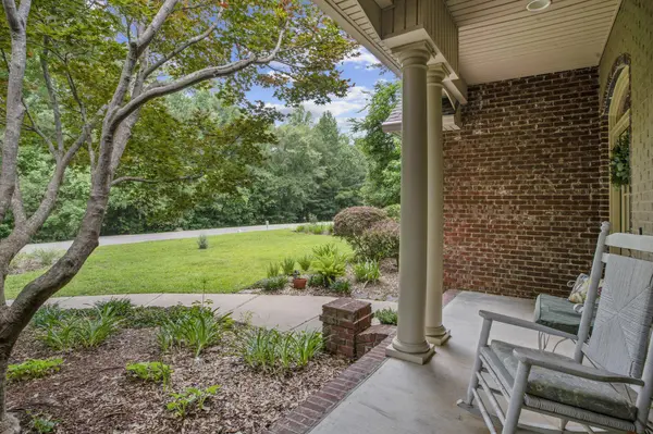 49 Buckingham St., Hattiesburg, MS 39402