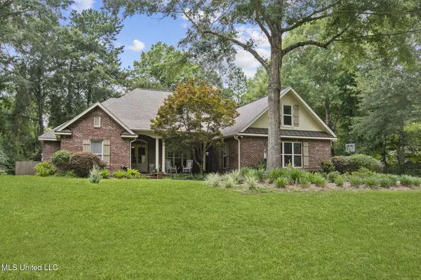 49 Buckingham Street, Hattiesburg, MS 39402