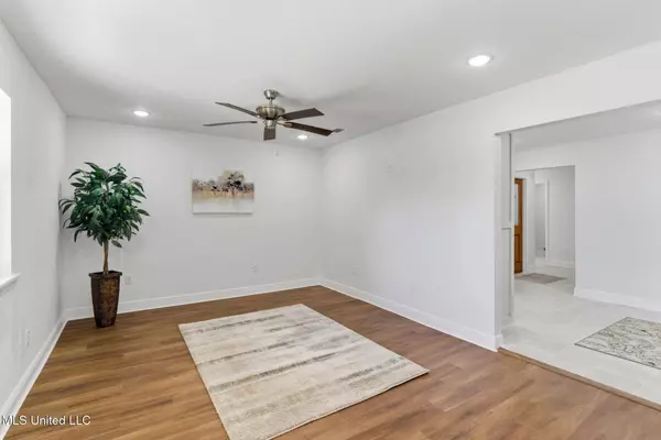 113 Green Street, Petal, MS 39465