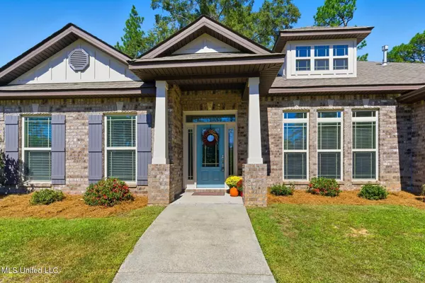 14 E Yellowstone, Hattiesburg, MS 39402