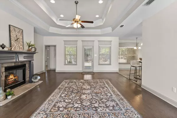 14 E Yellowstone, Hattiesburg, MS 39402