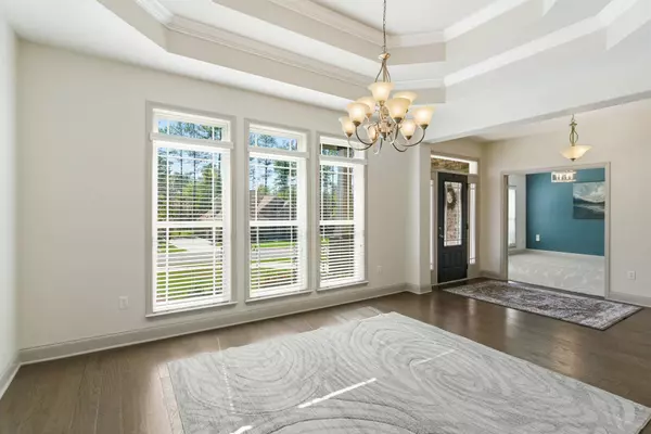 14 E Yellowstone, Hattiesburg, MS 39402