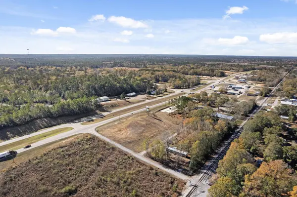 000 Hwy 98 E, New Augusta, MS 39462