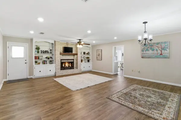 300 Ark Ln., Petal, MS 39465