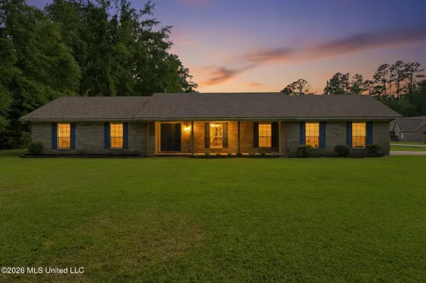 300 Ark Lane, Petal, MS 39465