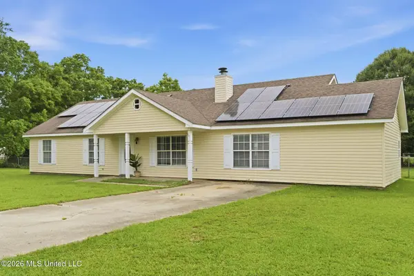 2 Hundley Road, Carriere, MS 39426