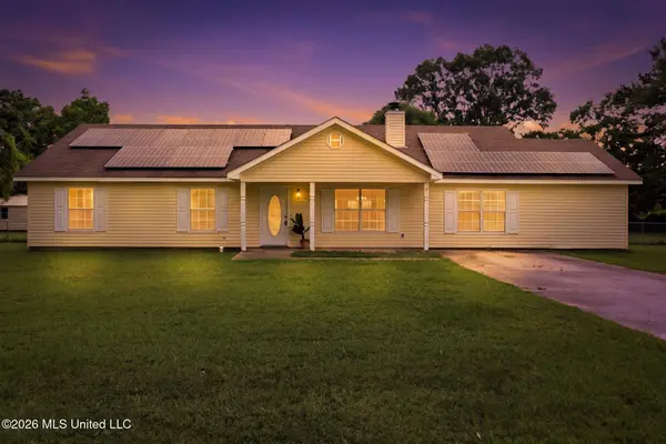 2 Hundley Road, Carriere, MS 39426