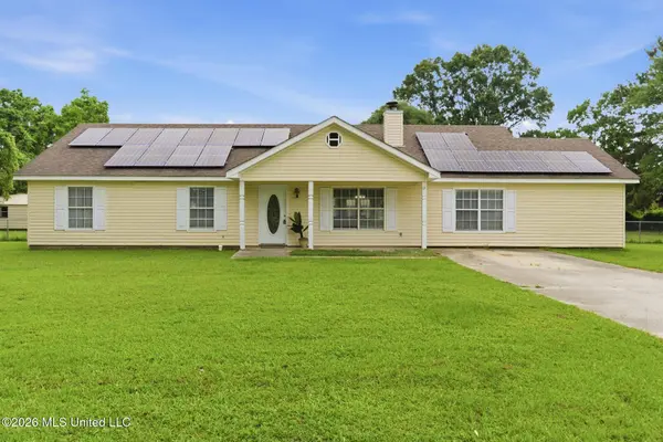 2 Hundley Road, Carriere, MS 39426