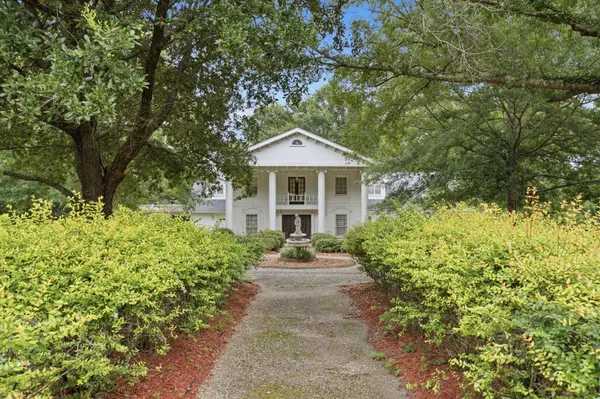 84 Lynn Ray Rd., Petal, MS 39465