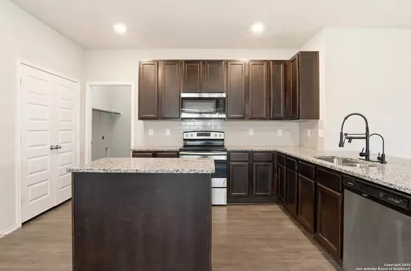 2430 Pink Pearl, San Antonio, TX 78224