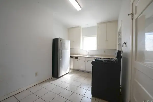 1306 McKinley, San Antonio, TX 78210