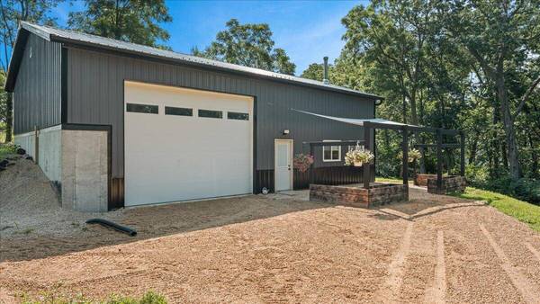 58557 Mississippi Ridge Ln, Seneca, WI 54626