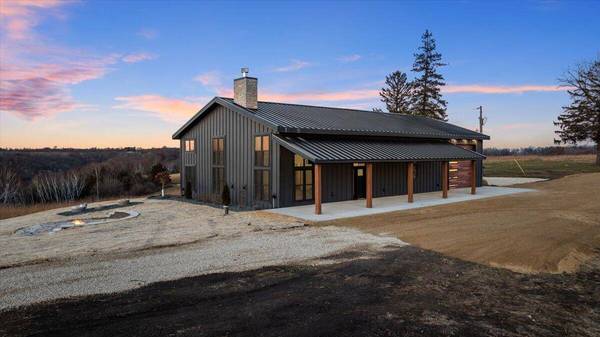 N23415 Oak Ridge Dr, Gale, WI 54630