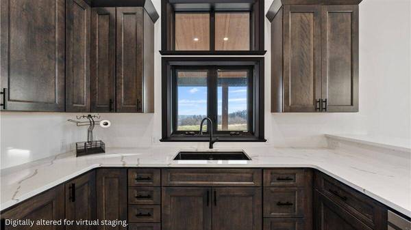 N23415 Oak Ridge Dr, Gale, WI 54630