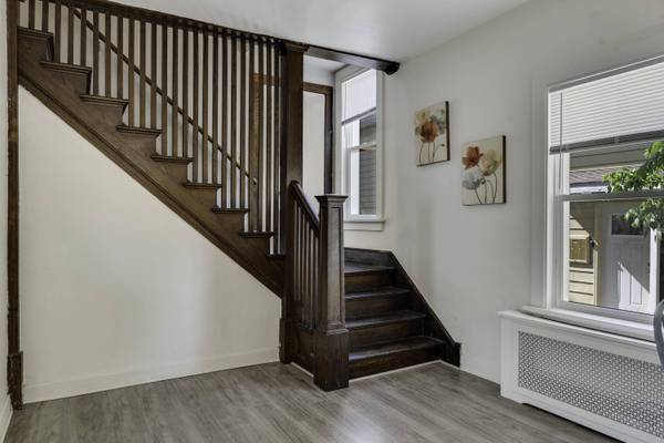 1126 7th St S, La Crosse, WI 54601