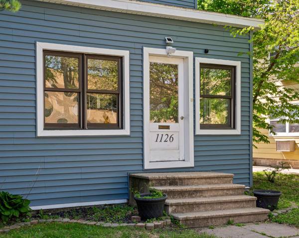 1126 7th St S, La Crosse, WI 54601