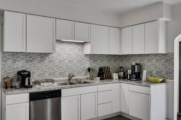 1126 7th St S, La Crosse, WI 54601