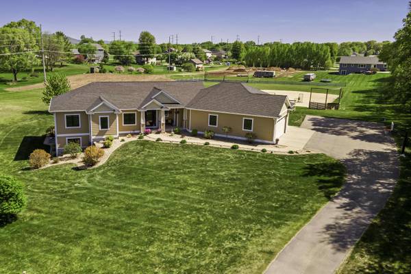 N7256 Cottonwood Ln, Holland, WI 54636