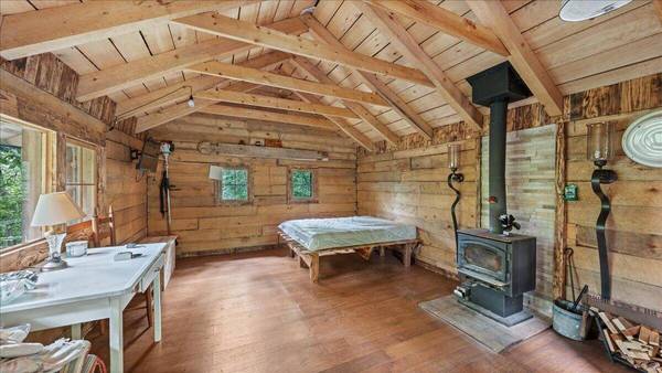 W2830 Russlan Coulee Rd, Barre, WI 54601