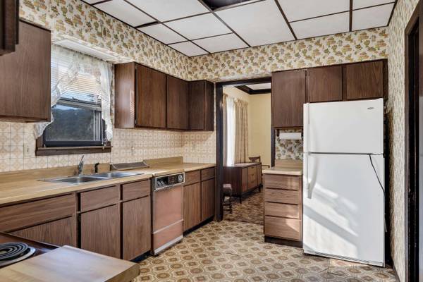 N15088 Hogden Rd, Caledonia, WI 54630