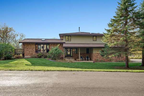 N6061 Summerglow Trlr, Onalaska, WI 54650