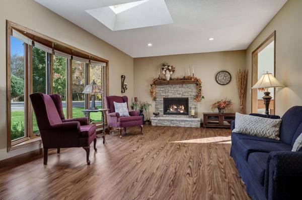 N6061 Summerglow Trlr, Onalaska, WI 54650