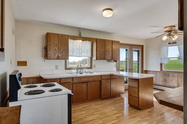 W5285 County Road F -, Shelby, WI 54601