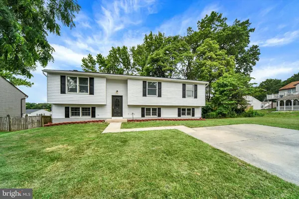 220 SANDHILL RD, Baltimore, MD 21221