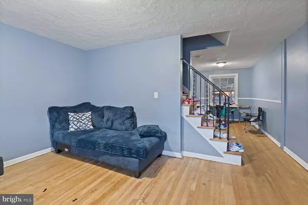 1943 DINEEN DR, Dundalk, MD 21222