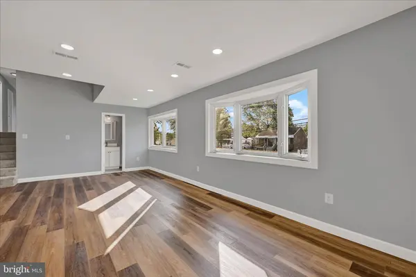2 ARMOR CT, Baltimore, MD 21220