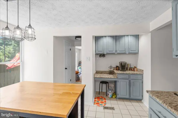 2 TOPWOOD CT, Parkville, MD 21234