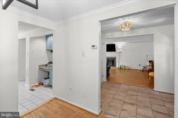 2 TOPWOOD CT, Parkville, MD 21234