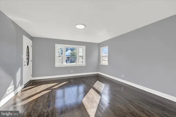 19 BELHAVEN DR, Nottingham, MD 21236