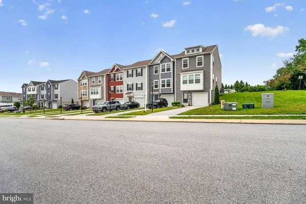 81 AYRSHIRE DR, Hanover, PA 17331