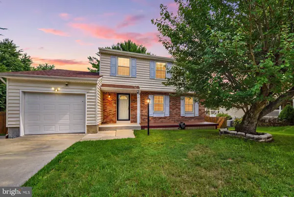 3806 PINEDALE DR
