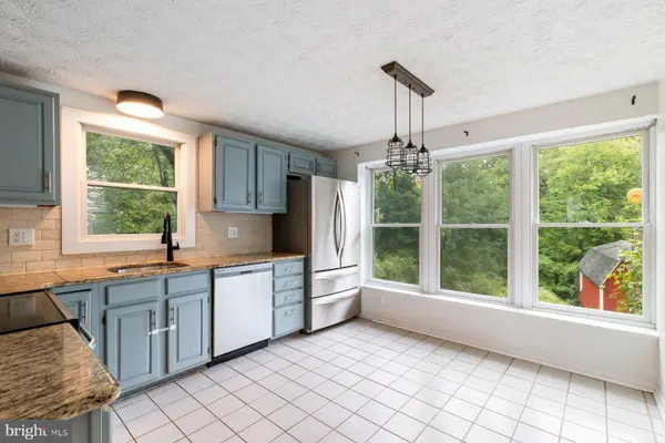 2 TOPWOOD CT, Parkville, MD 21234