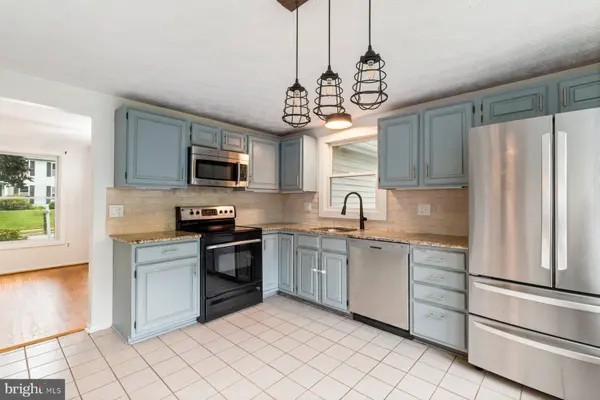 2 TOPWOOD CT, Parkville, MD 21234