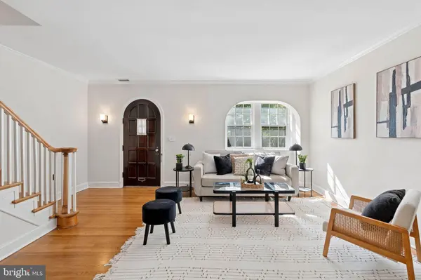 718 E LAKE AVE, Baltimore, MD 21212