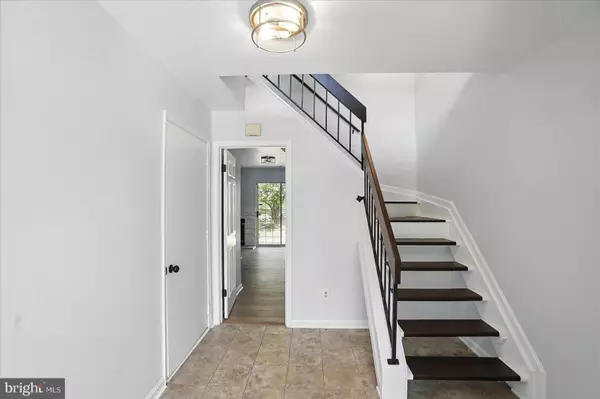 7020 STORCH LN, Lanham, MD 20706