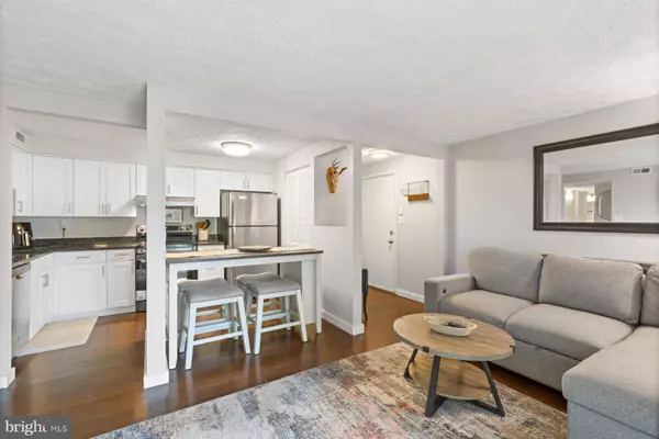 3500-G LOCHEARN CT #G, Pasadena, MD 21122